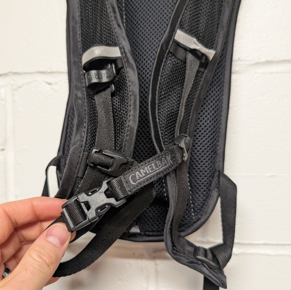 Camelbak Hydrobak Black Running Lightweight Hydration Backpack - No Bladder - Picture 7 of 7